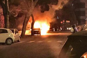 Incendi, mistero a Licata: bruciate 3 auto in 24 ore