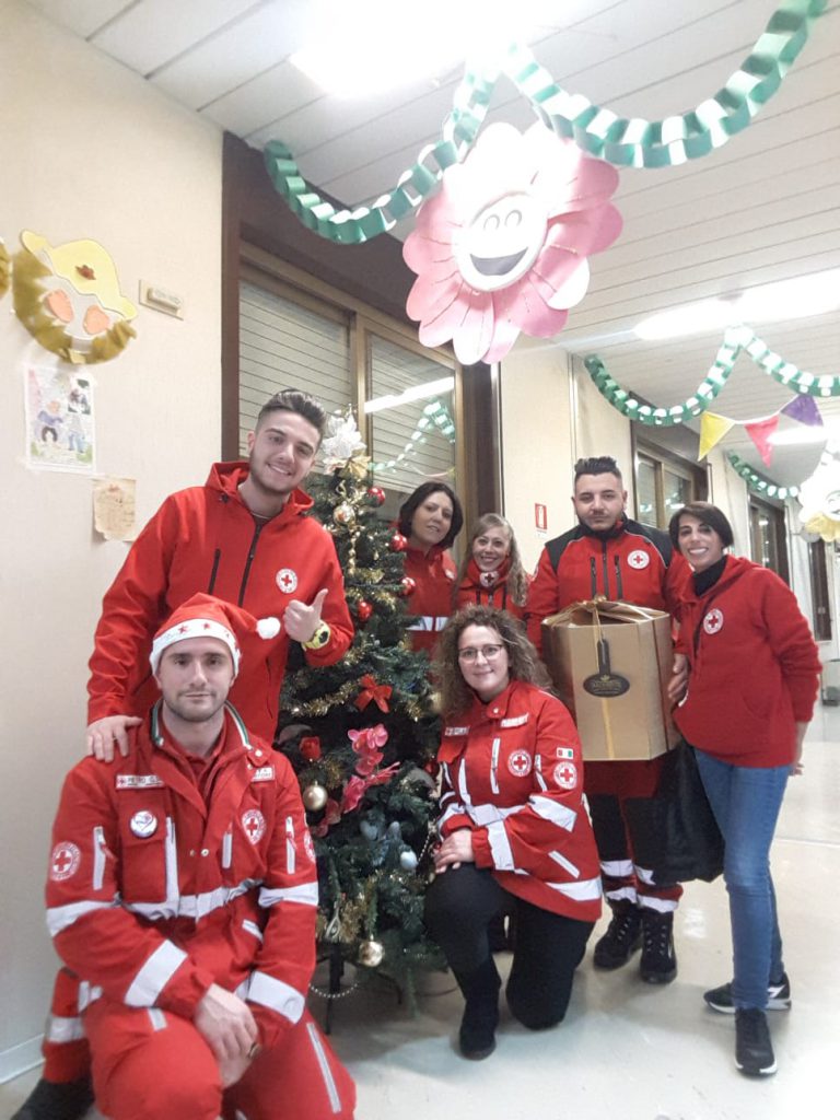 Canicattì, la Croce Rossa porta doni ai bambini ricoverati all'ospedale Barone Lombardo Canicattì, la Croce Rossa porta doni ai bambini ricoverati all'ospedale Barone Lombardo