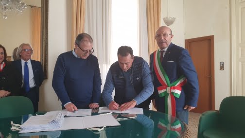 Naro, amministrazione comunale: stabilizzati tutti i precari (Foto) Naro, amministrazione comunale: stabilizzati tutti i precari (Foto)