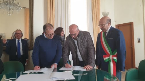 Naro, amministrazione comunale: stabilizzati tutti i precari (Foto) Naro, amministrazione comunale: stabilizzati tutti i precari (Foto)