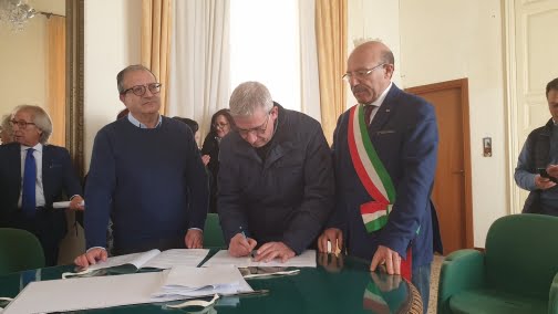 Naro, amministrazione comunale: stabilizzati tutti i precari (Foto) Naro, amministrazione comunale: stabilizzati tutti i precari (Foto)