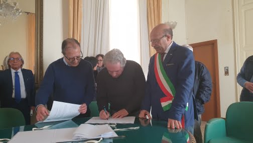 Naro, amministrazione comunale: stabilizzati tutti i precari (Foto) Naro, amministrazione comunale: stabilizzati tutti i precari (Foto)