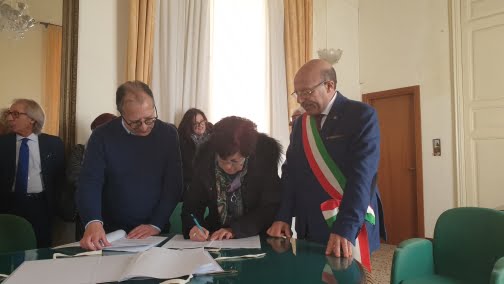 Naro, amministrazione comunale: stabilizzati tutti i precari (Foto) Naro, amministrazione comunale: stabilizzati tutti i precari (Foto)