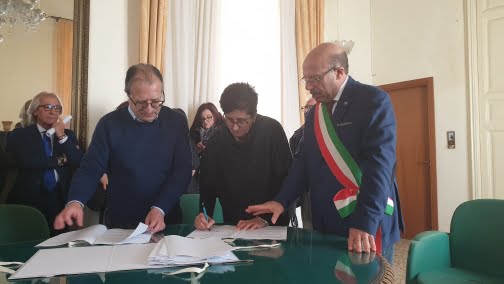 Naro, amministrazione comunale: stabilizzati tutti i precari (Foto) Naro, amministrazione comunale: stabilizzati tutti i precari (Foto)