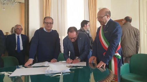 Naro, amministrazione comunale: stabilizzati tutti i precari (Foto) Naro, amministrazione comunale: stabilizzati tutti i precari (Foto)