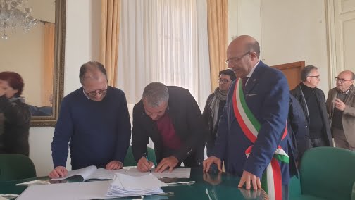 Naro, amministrazione comunale: stabilizzati tutti i precari (Foto) Naro, amministrazione comunale: stabilizzati tutti i precari (Foto)