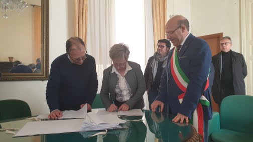 Naro, amministrazione comunale: stabilizzati tutti i precari (Foto) Naro, amministrazione comunale: stabilizzati tutti i precari (Foto)