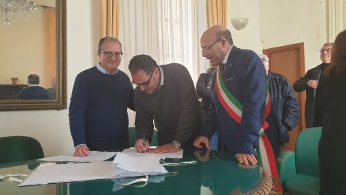 Naro, amministrazione comunale: stabilizzati tutti i precari (Foto) Naro, amministrazione comunale: stabilizzati tutti i precari (Foto)