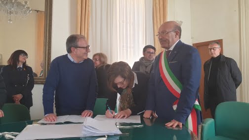 Naro, amministrazione comunale: stabilizzati tutti i precari (Foto) Naro, amministrazione comunale: stabilizzati tutti i precari (Foto)