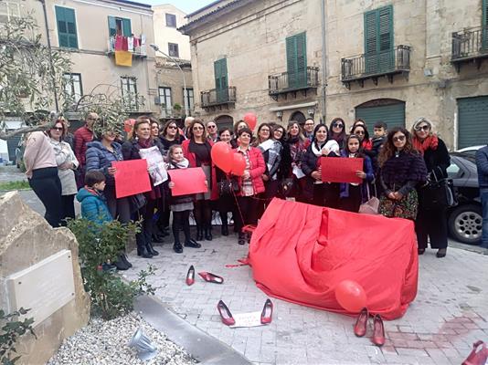 46733586_2052818538171229_5275093710713913344_o (Copy)