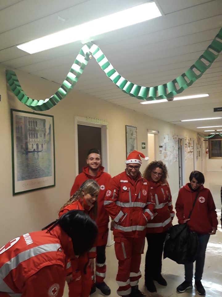 Canicattì, la Croce Rossa porta doni ai bambini ricoverati all'ospedale Barone Lombardo Canicattì, la Croce Rossa porta doni ai bambini ricoverati all'ospedale Barone Lombardo