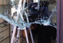 Pozzallo, furto con spaccata: sfondata vetrina di un bar