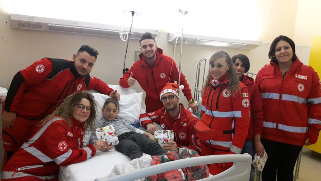 Canicattì, la Croce Rossa porta doni ai bambini ricoverati all'ospedale Barone Lombardo Canicattì, la Croce Rossa porta doni ai bambini ricoverati all'ospedale Barone Lombardo