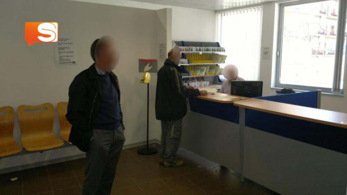 AREA RITIRO RACCOMANDATE POSTA CENTRALE CANICATTI'