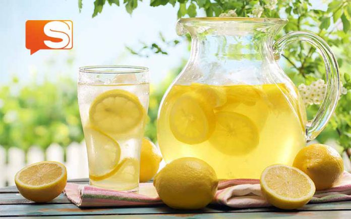 Acqua e limone ogni mattino, tutti i benefici.