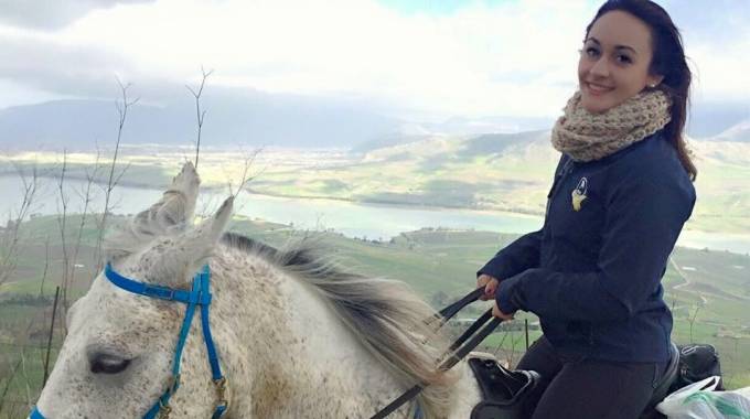 Alice Costantini, la giovane 22enne di Partinico vittima di una caduta da cavallo Alice Costantini, la giovane 22enne di Partinico vittima di una caduta da cavallo