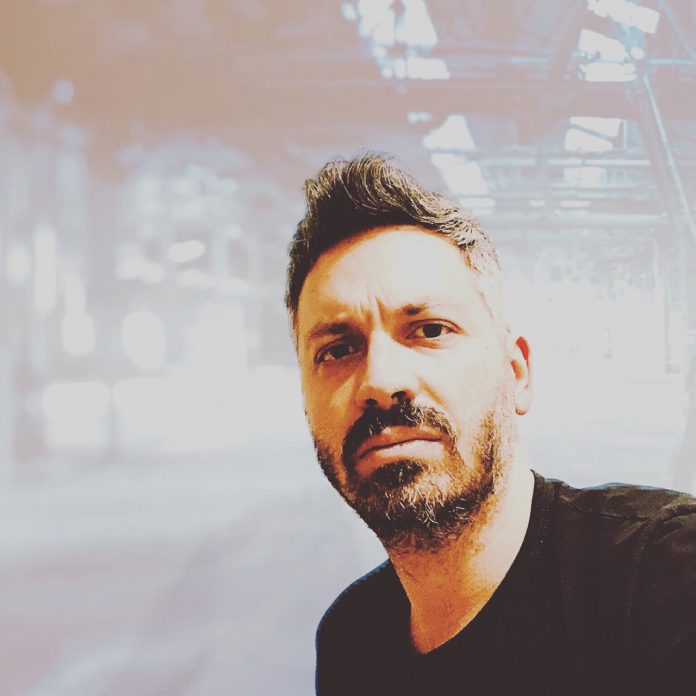 Radio Nostalgia, di Armando Cacciato