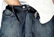 Sicilia, si finge poliziotto e tenta di abusare di due ragazze abbassandosi i pantaloni: denunciato