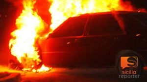 Canicattì, ancora incendi in città: 2 auto a fuoco nella notte auto incendio fuoco
