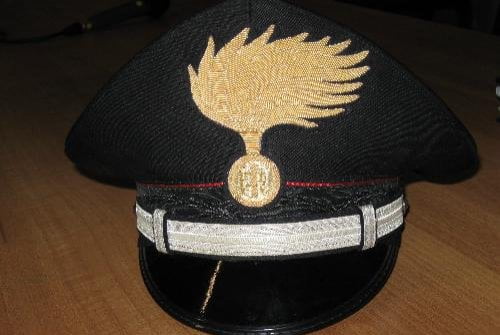 Berretto carabinieri 2 Commemorazione maresciallo Vaccaro, medaglia d'oro al valore.