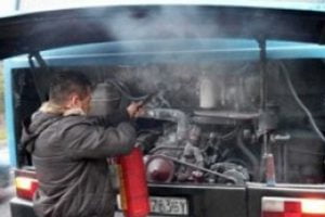 Autobus prende fuoco sulla SS Caltanissetta Gela