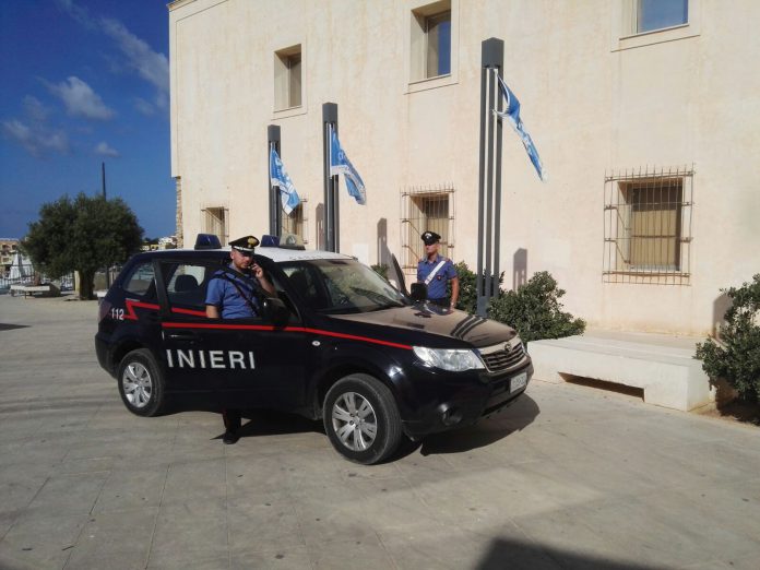 Lampedusa, i carabinieri controllano il territorio: segnalato magrebino per possesso di droga