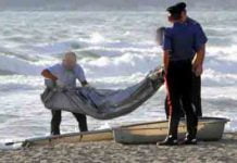 Cadavere in mare Siracusa