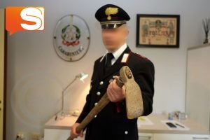 Zappa il terreno e viene arrestato, singolare episodio avvenuto a Mussomeli in provincia di Caltanissetta.