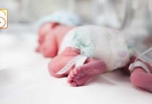 Neonato, mamma a 65 anni