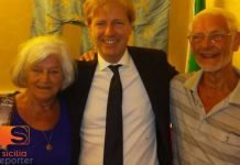 Coppia olandese premiata per fedeltà turistica