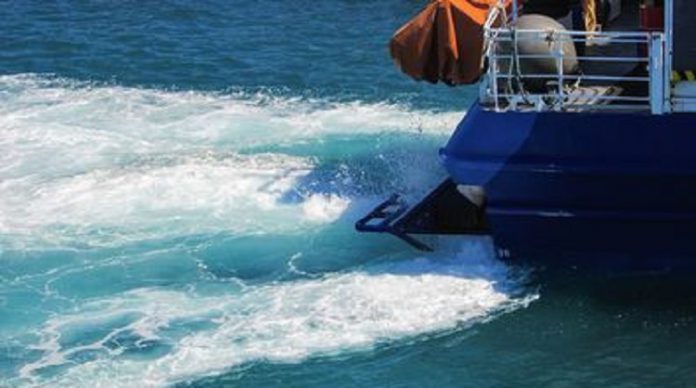 Ragazzina ferite dall'elica della barca