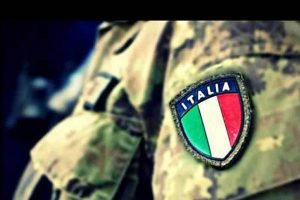 Sicilia, esercito e sport: la squadra testimonial per la presentazione del Calendesercito 2020 insieme ai piccoli atleti di “Fencing for change” Esercito, prevenzione crimine Catania