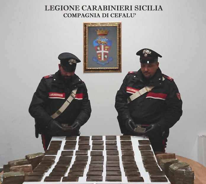 Sequestro hashis carabinieri Cefalù