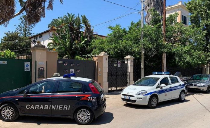 Palermo, sequestrata tessera reddito cittadnaz