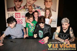 Castrofilippo, la band "The Kolors" infiamma il pubblico del centro Le Vigne (Foto)