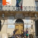 Canicattì, senso civico: il gruppo scout Canicattì 1 restaura il portone del Palazzo di città (Foto)