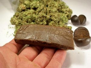 Licata, nasconde droga nei porta occhiali: arrestato 22enne