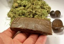 Licata, nasconde droga nei porta occhiali: arrestato 22enne