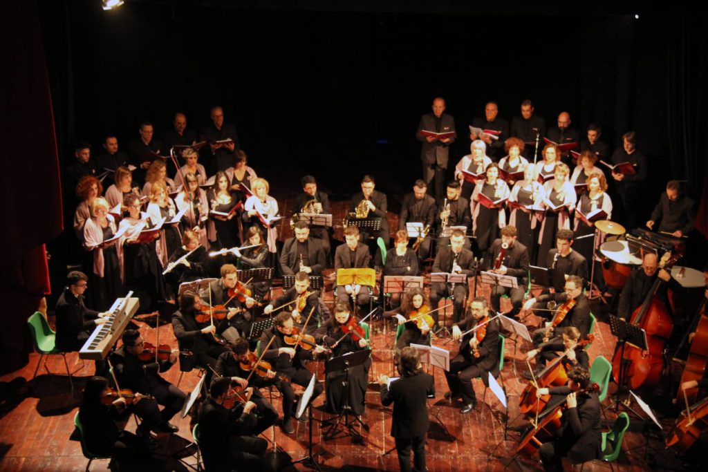 Canicattì, boom di presenze in teatro per il concerto di Capodanno 2020 (Foto)