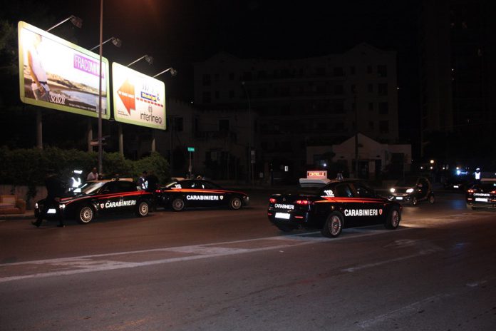 Controlli carabinieri su strada