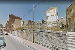 Canicattì, cade un pezzo di immobile nel centro storico: prevista demolizione dello stabile