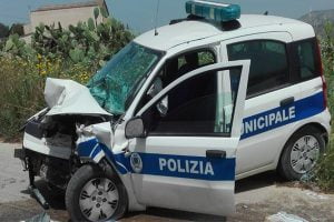 Ribera, incidente stradale lungo la SS 115: ferito un agente di Polizia