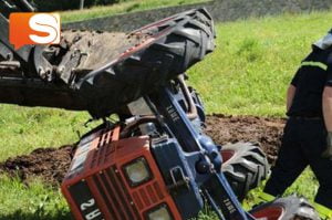 Caltanissetta, viene travolto da trattore: deceduto imprenditore 56enne