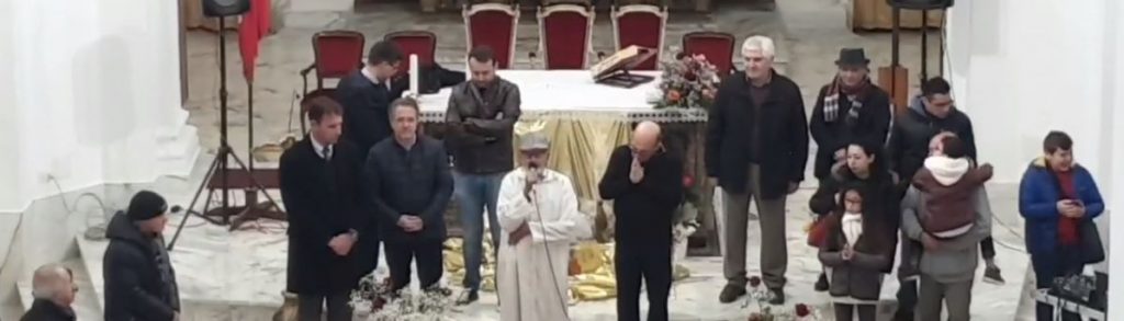 Delia, "Aggiungi un posto a tavola” : partecipazione religiosa in Chiesa Madre(Foto)