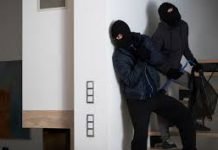 Rapina nell’Ufficio Tributi di Santo Stefano: Colpiti i Distributori di Bevande