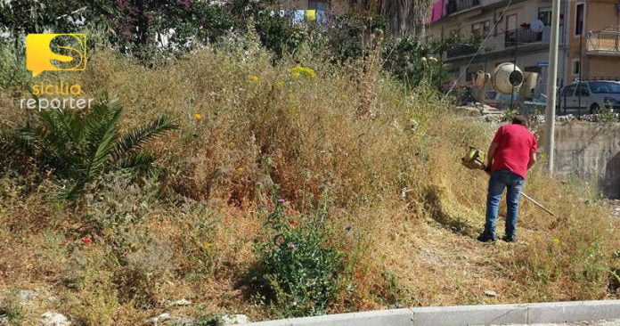 Lavori nell'area esterna , scuola Padre Gioacchino La Lomia