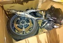 Ragusa, albanese smonta una moto rubata e tenta di portarla nel suo paese: arrestato dalla polizia Moto rubata