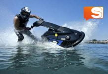 Una moto d’acqua che scorrazzava pericolosamente tra i bagnanti nel lido di Mollarella a Licata ha attirato l'attenzione di alcuni bagnanti che hanno subito avvisato la Guardia costiera