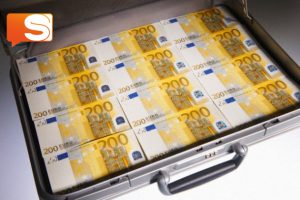 Fermato nigeriano con 6  chili di droga e 200 mila euro