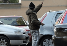 Controlli parcheggiatori abusivi Palermo
